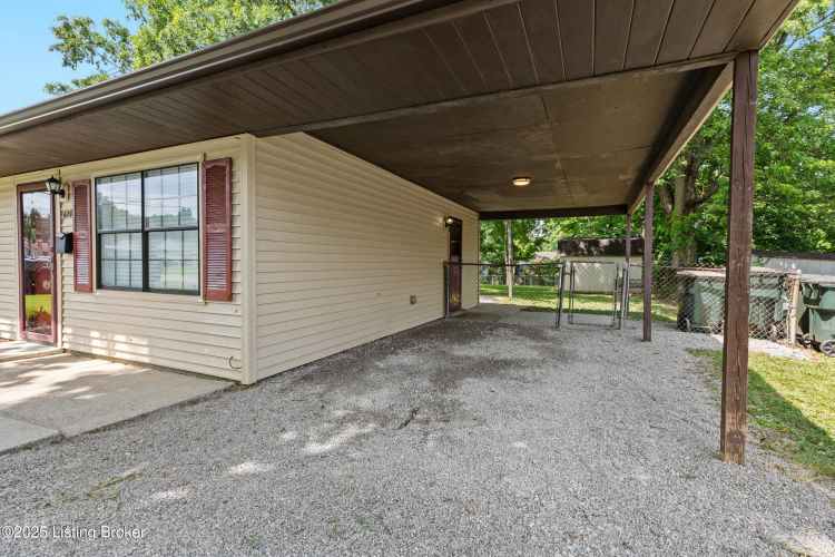 Listing Image 27