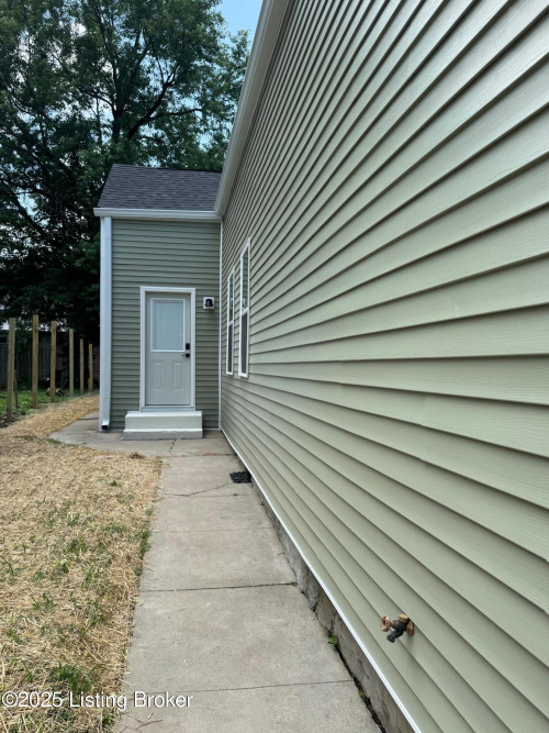 Listing Image 22