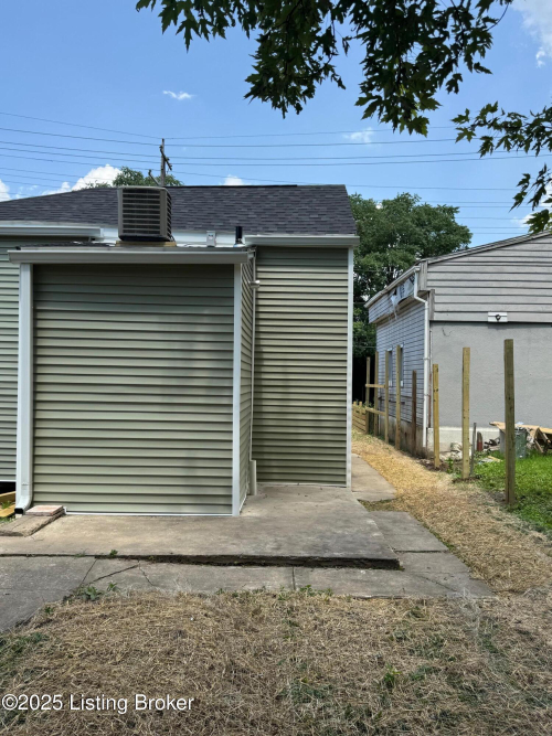 Listing Image 24