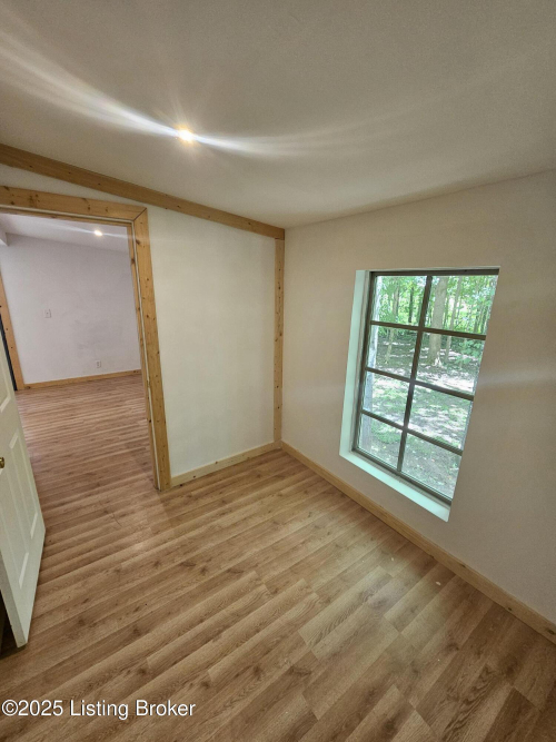 Listing Image 53