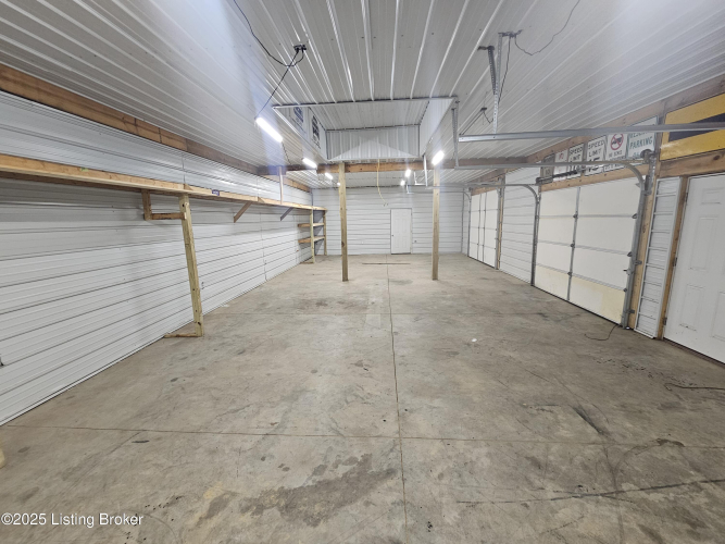 Listing Image 60