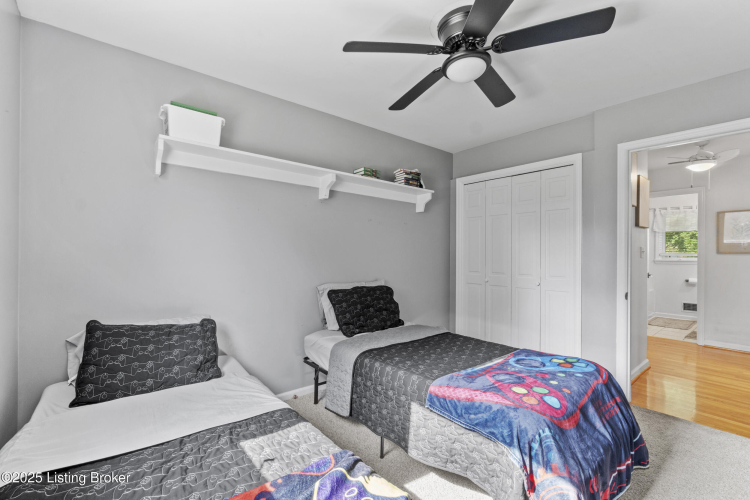 Listing Image 20