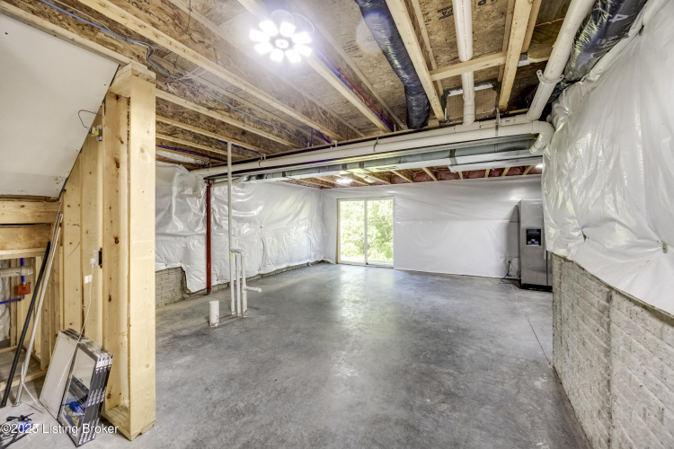 Listing Image 26
