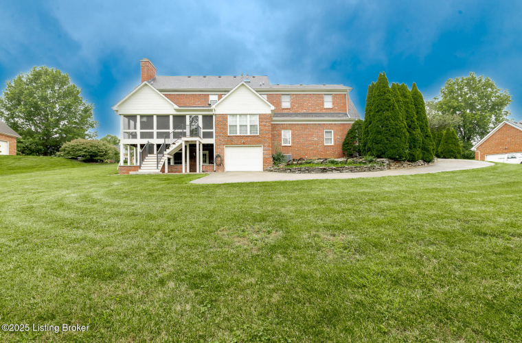 Listing Image 4