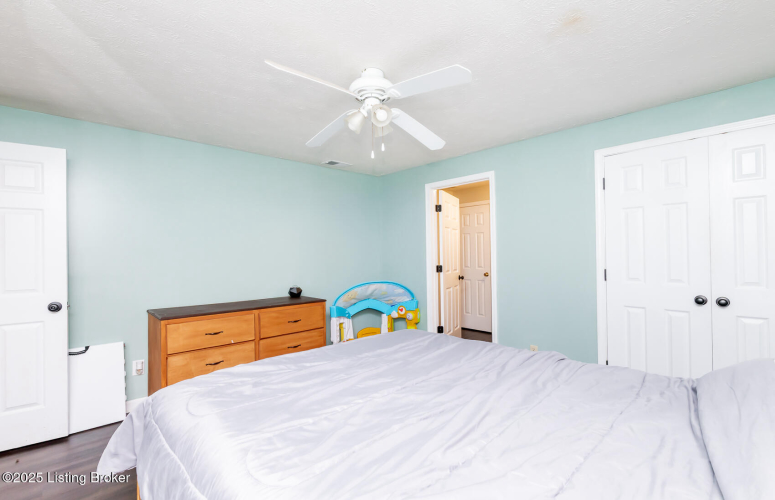 Listing Image 54