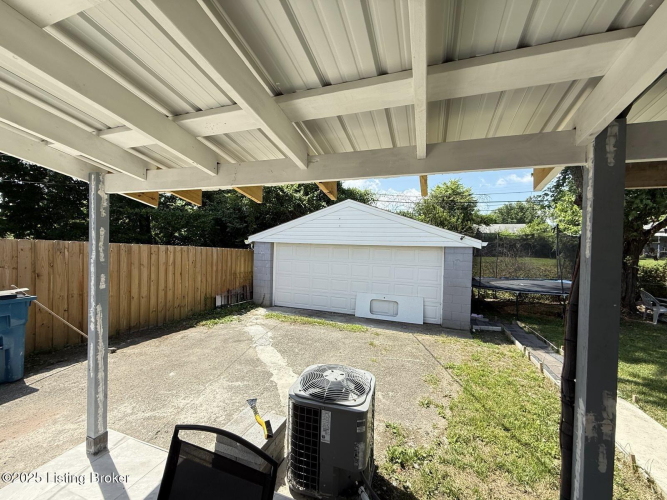 Listing Image 22