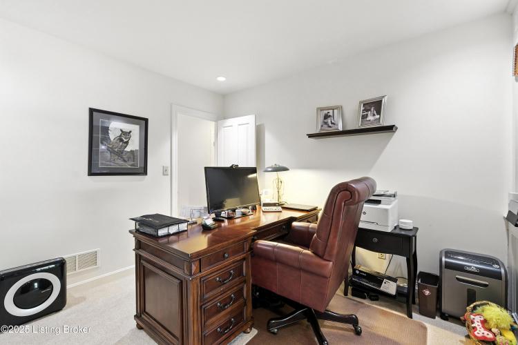 Listing Image 24