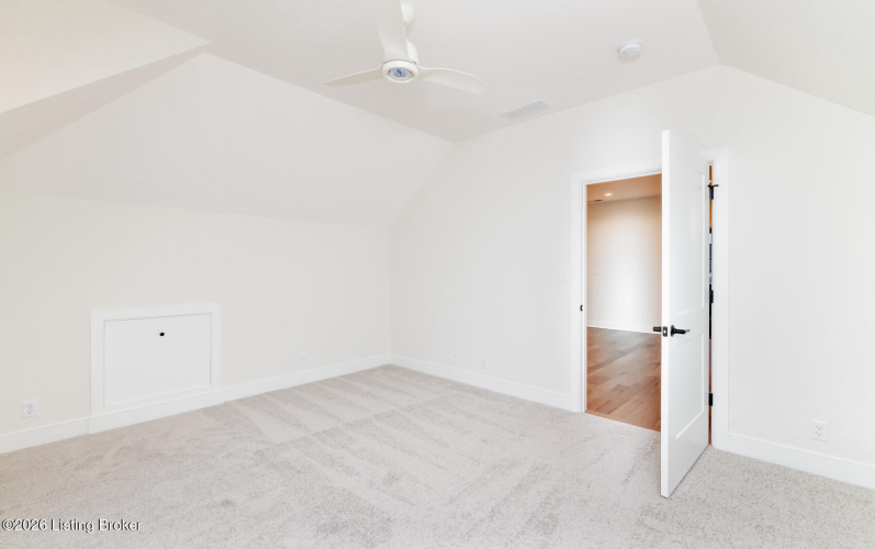 Listing Image 57