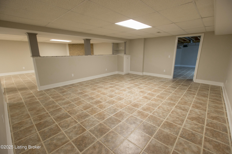 Listing Image 56
