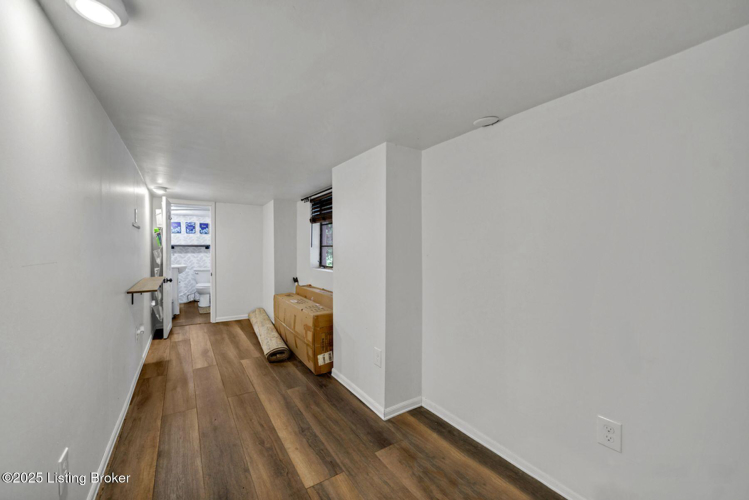Listing Image 78