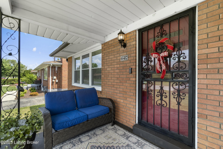 Listing Image 5
