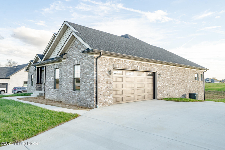 Listing Image 58