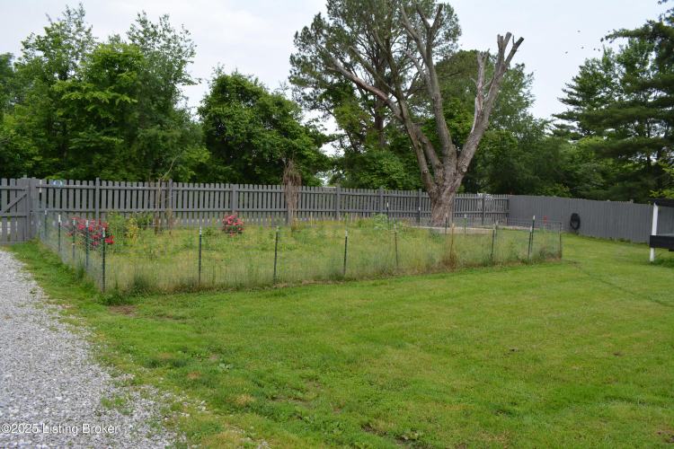 Listing Image 47