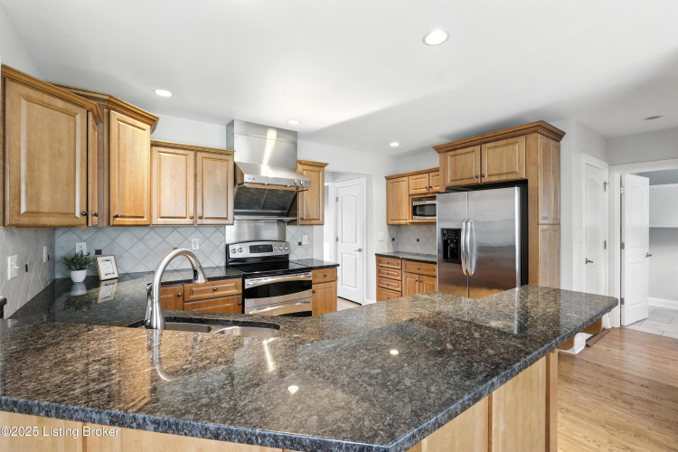 Listing Image 13