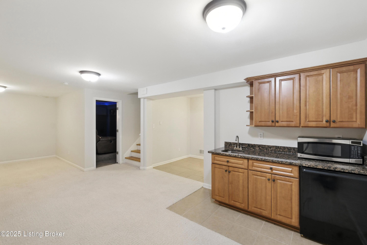 Listing Image 37