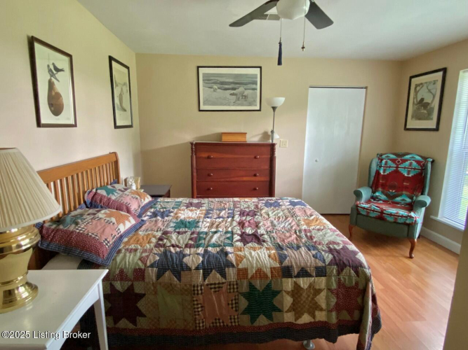 Listing Image 50