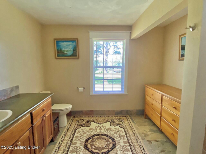 Listing Image 56