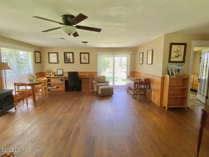 Listing Image 61