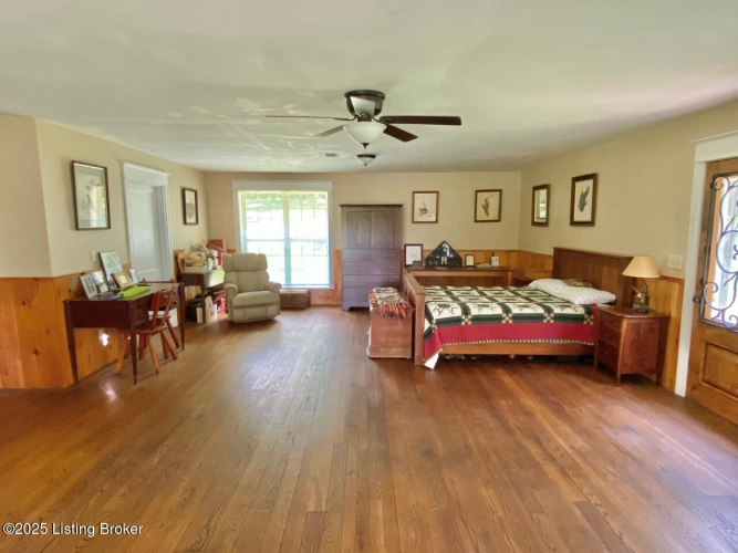 Listing Image 63