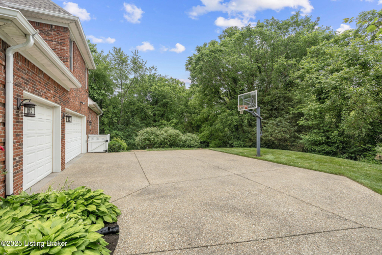 Listing Image 56