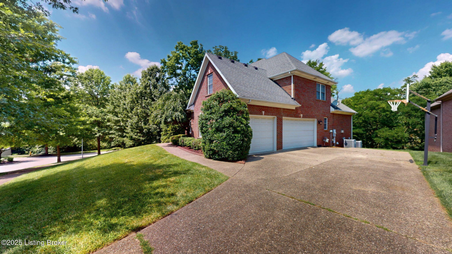 Listing Image 42