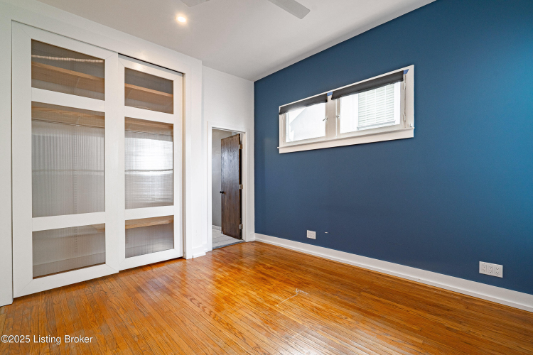 Listing Image 29