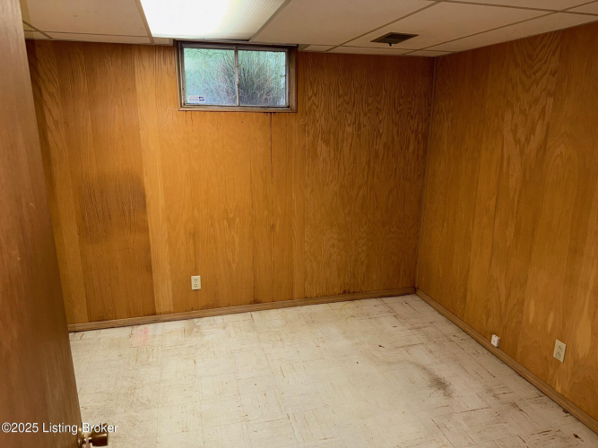 Listing Image 27