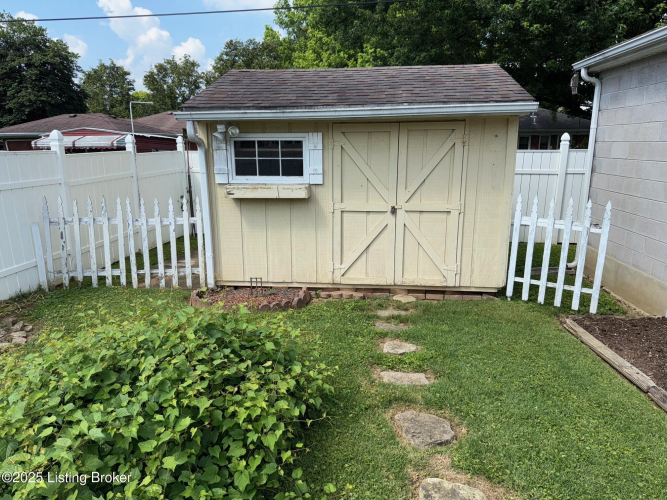 Listing Image 32