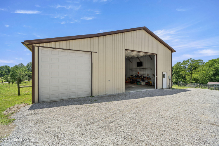 Listing Image 38