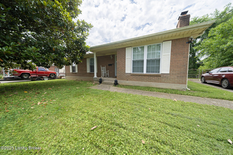Listing Image 3