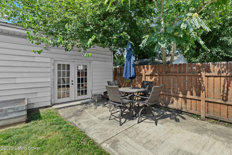 Listing Image 18