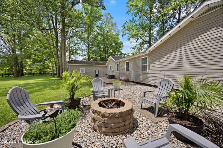 Listing Image 14