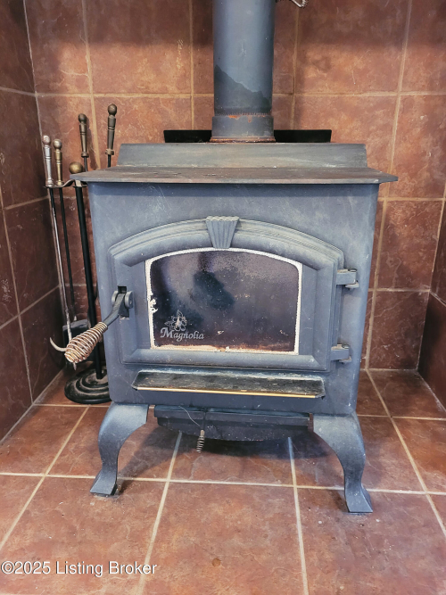 Listing Image 11