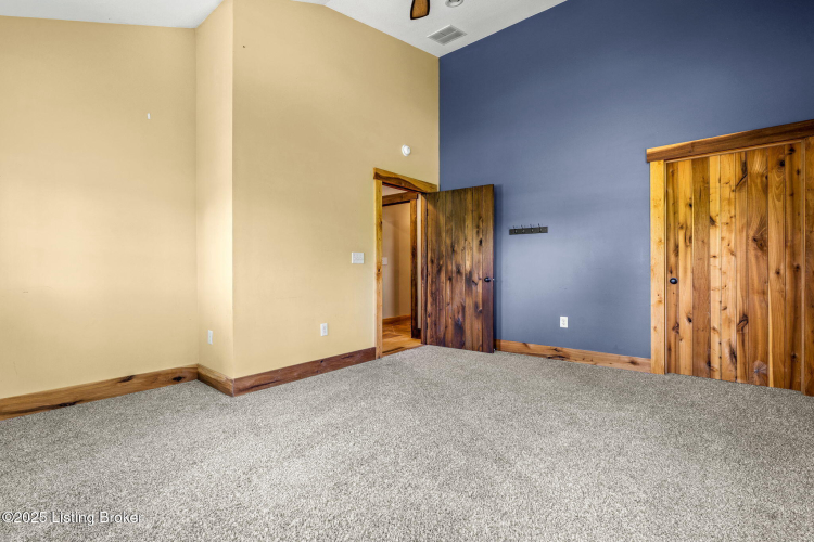 Listing Image 30