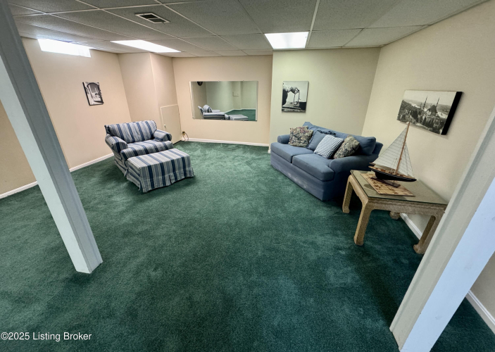 Listing Image 41
