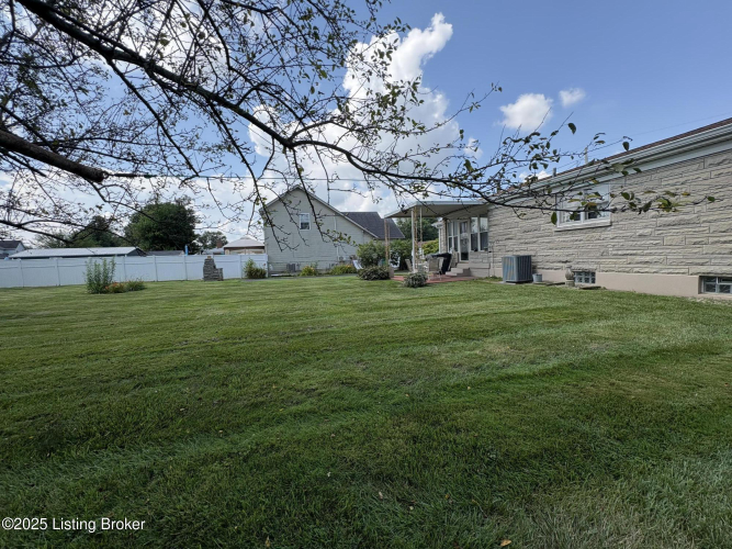 Listing Image 38