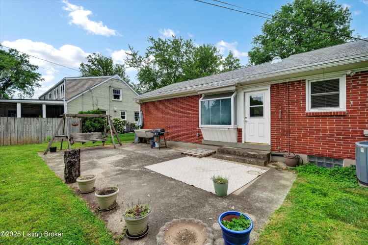 Listing Image 32