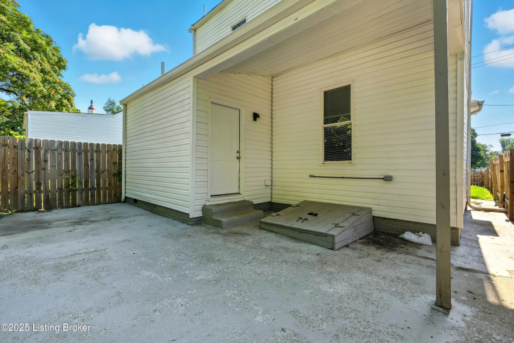 Listing Image 29