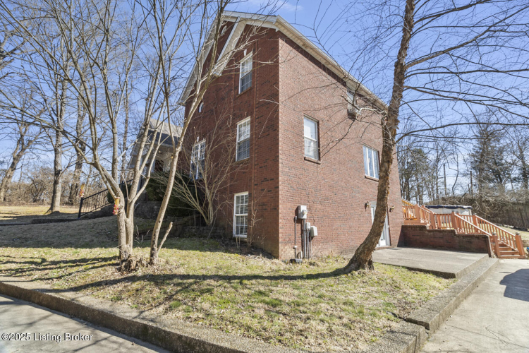 Listing Image 54