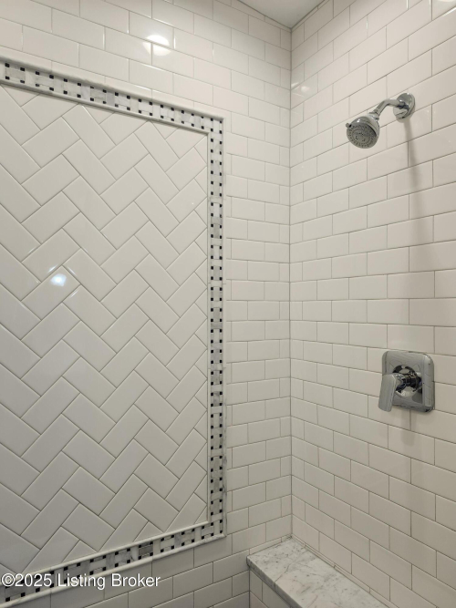Listing Image 58