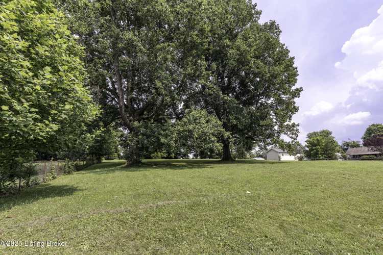 Listing Image 40