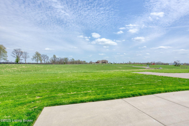 Listing Image 68