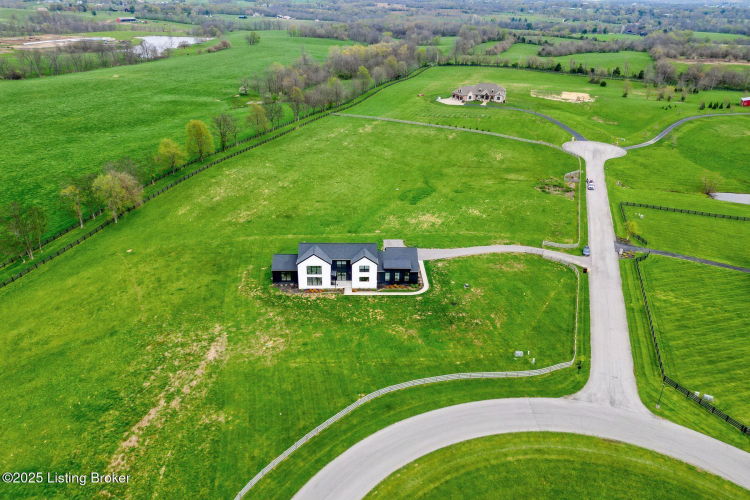 Listing Image 76