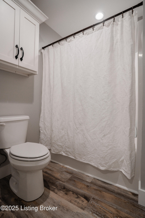 Listing Image 33