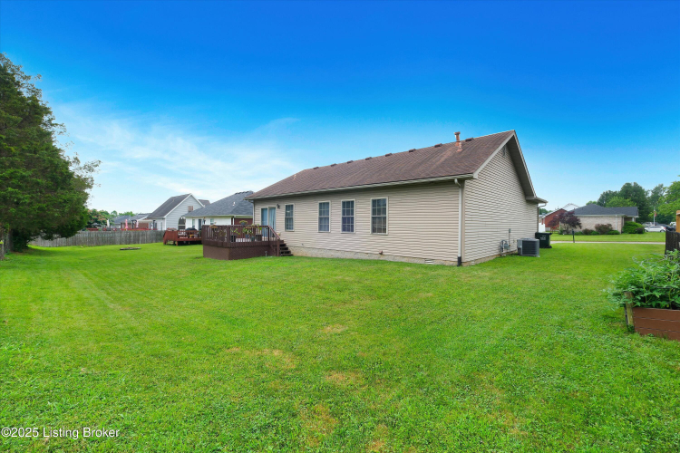Listing Image 36