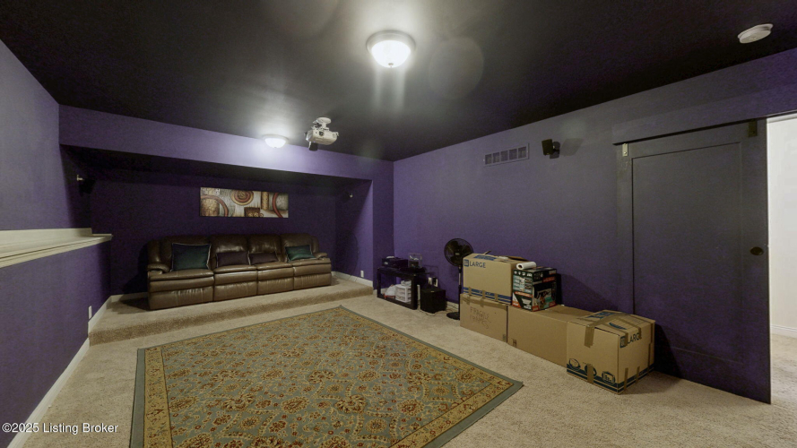 Listing Image 28