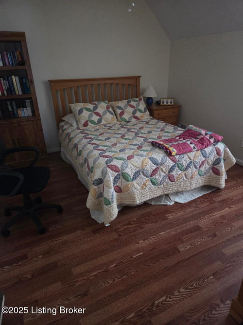 Listing Image 20