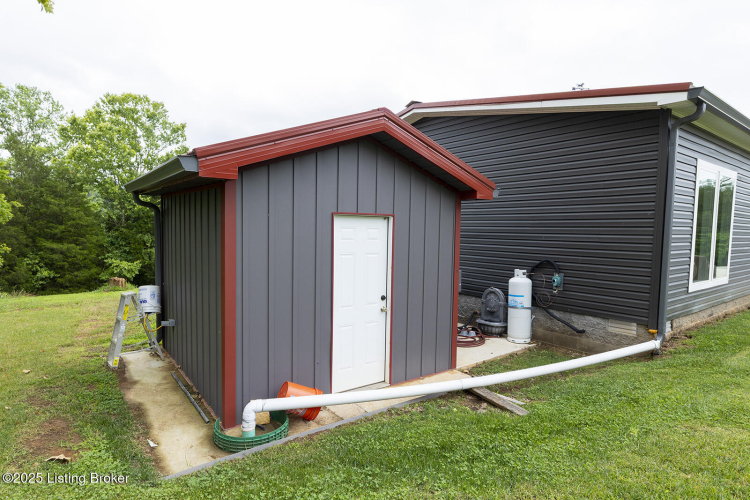 Listing Image 44
