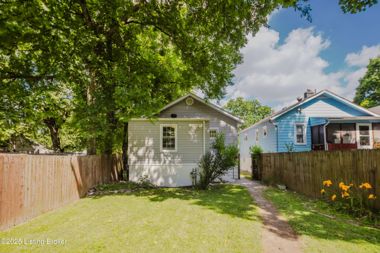 Listing Image 29