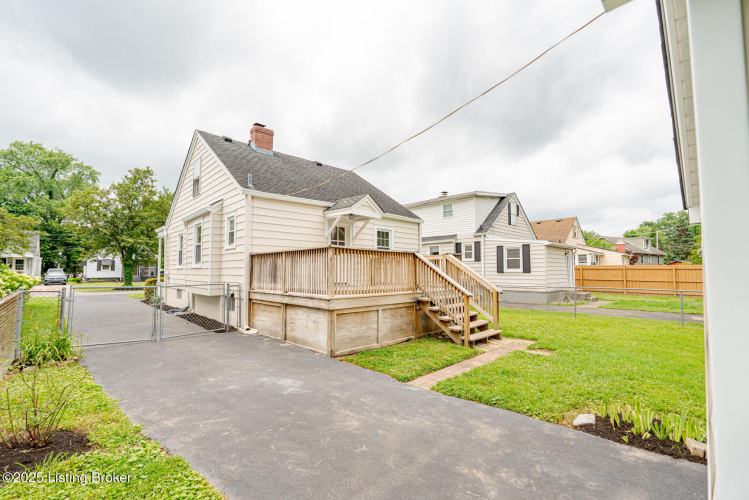Listing Image 40